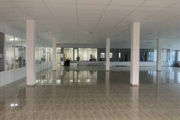 Помещение своб.назн., 352 м², 1/2 эт.