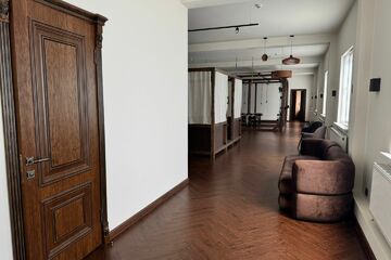 Помещение своб.назн., 175 м², 1/1 эт.